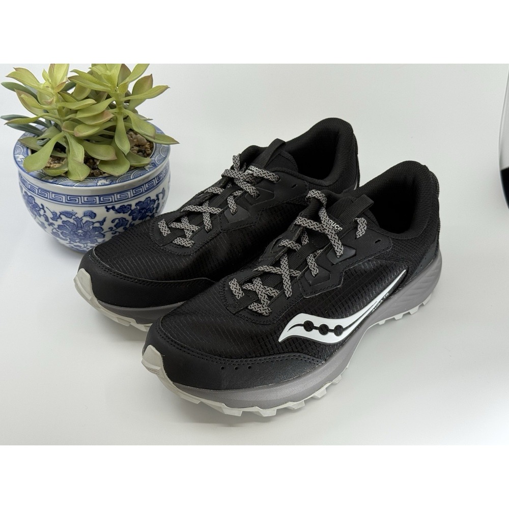 Saucony Aura TR Black Gravel; Men's Size 10; Rarely Used; Very Good Condition
